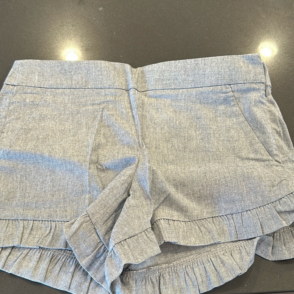 Loft new ruffle shorts